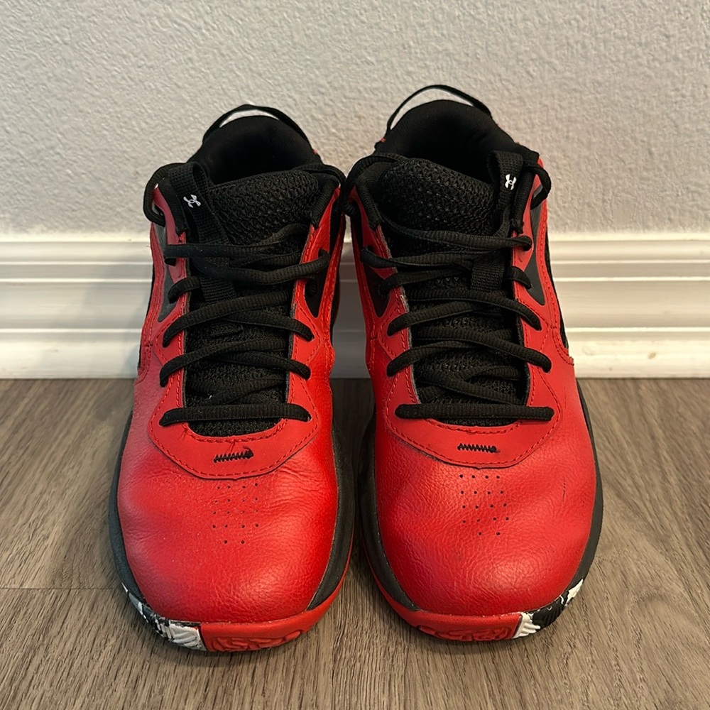 Under Armour Men’s Sneakers size 8